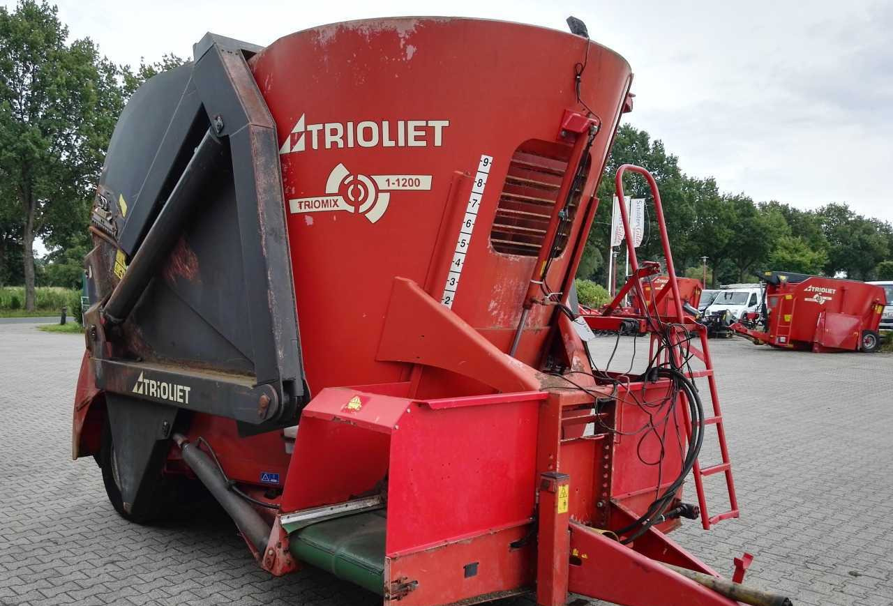 Trioliet Trioliet Triomix 12 1-1200 Mengwagen Voermachines - Söödasegamisvanker: pilt 4 Trioliet Trioliet Triomix 12 1-1200 Mengwagen Voermachines - Söödasegamisvanker: pilt 4