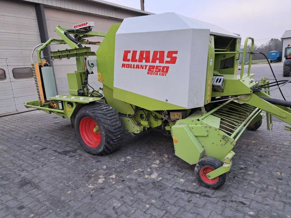 Claas 250 RC Uniwrap - Heinapress, ümmargune: pilt 2 Claas 250 RC Uniwrap - Heinapress, ümmargune: pilt 2