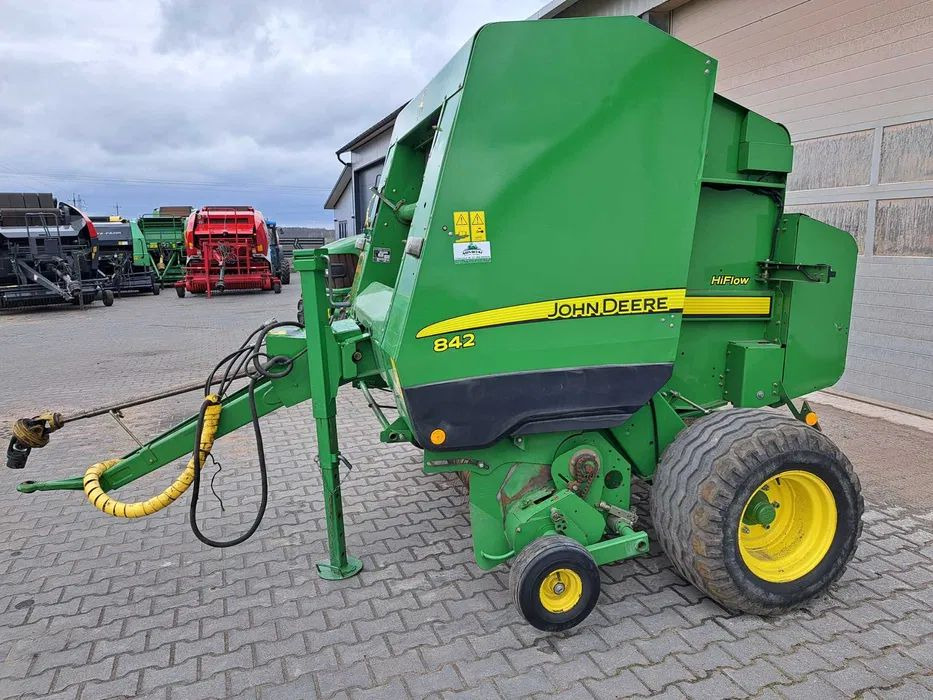 John Deere 842 - Heinapress, ümmargune: pilt 3 John Deere 842 - Heinapress, ümmargune: pilt 3