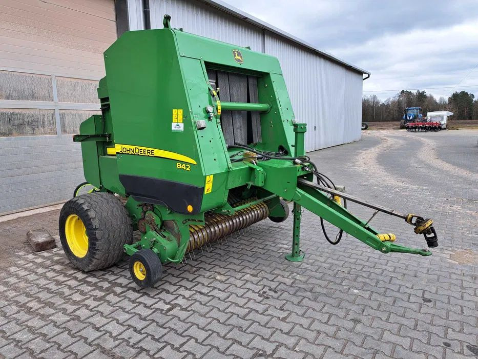 John Deere 842 - Heinapress, ümmargune: pilt 4 John Deere 842 - Heinapress, ümmargune: pilt 4