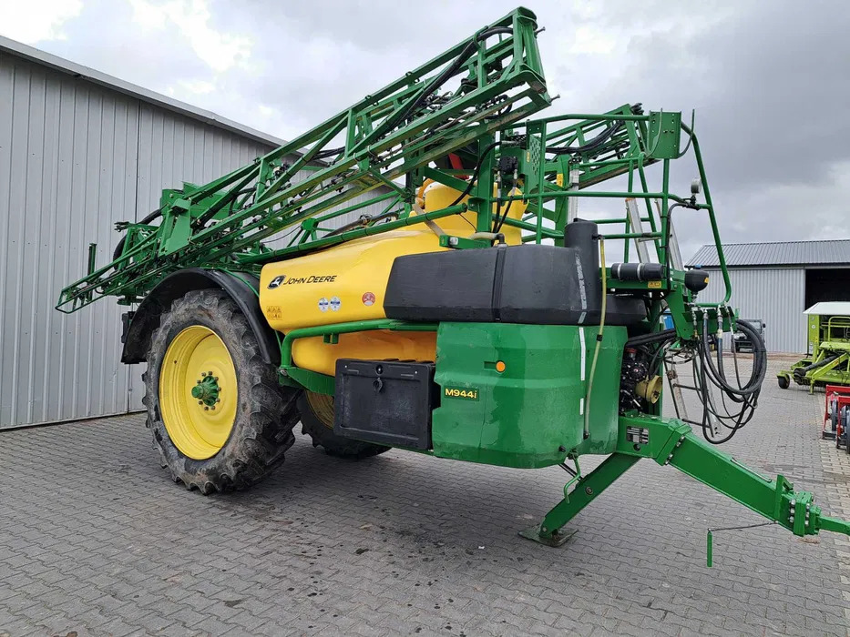 John Deere M944I - Järelveetav pritsija: pilt 4 John Deere M944I - Järelveetav pritsija: pilt 4