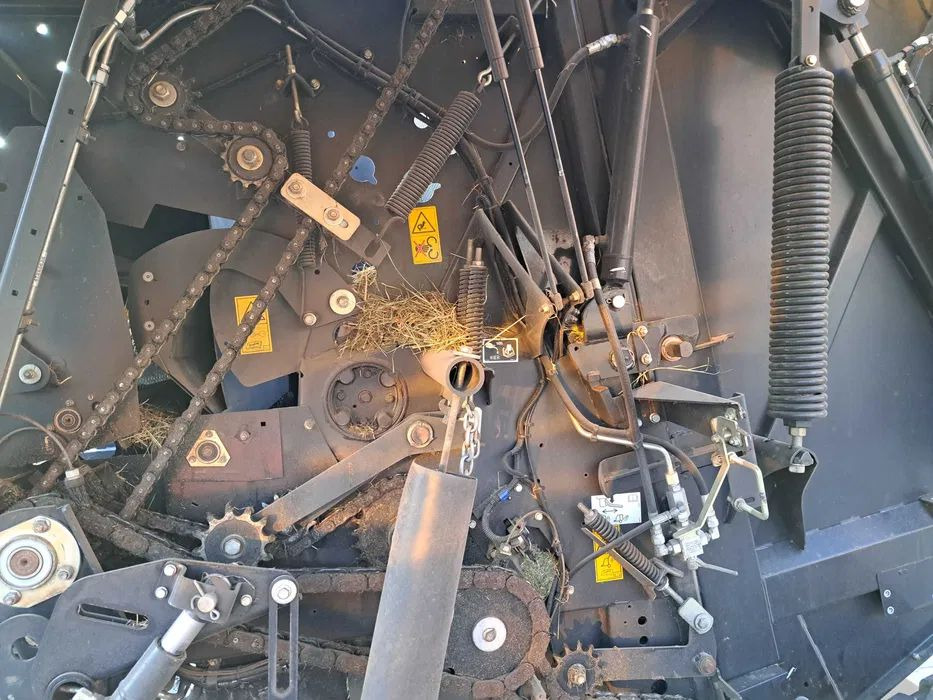 Heinapress, ümmargune New Holland ROLL-BELT 150 cropcutter: pilt 6