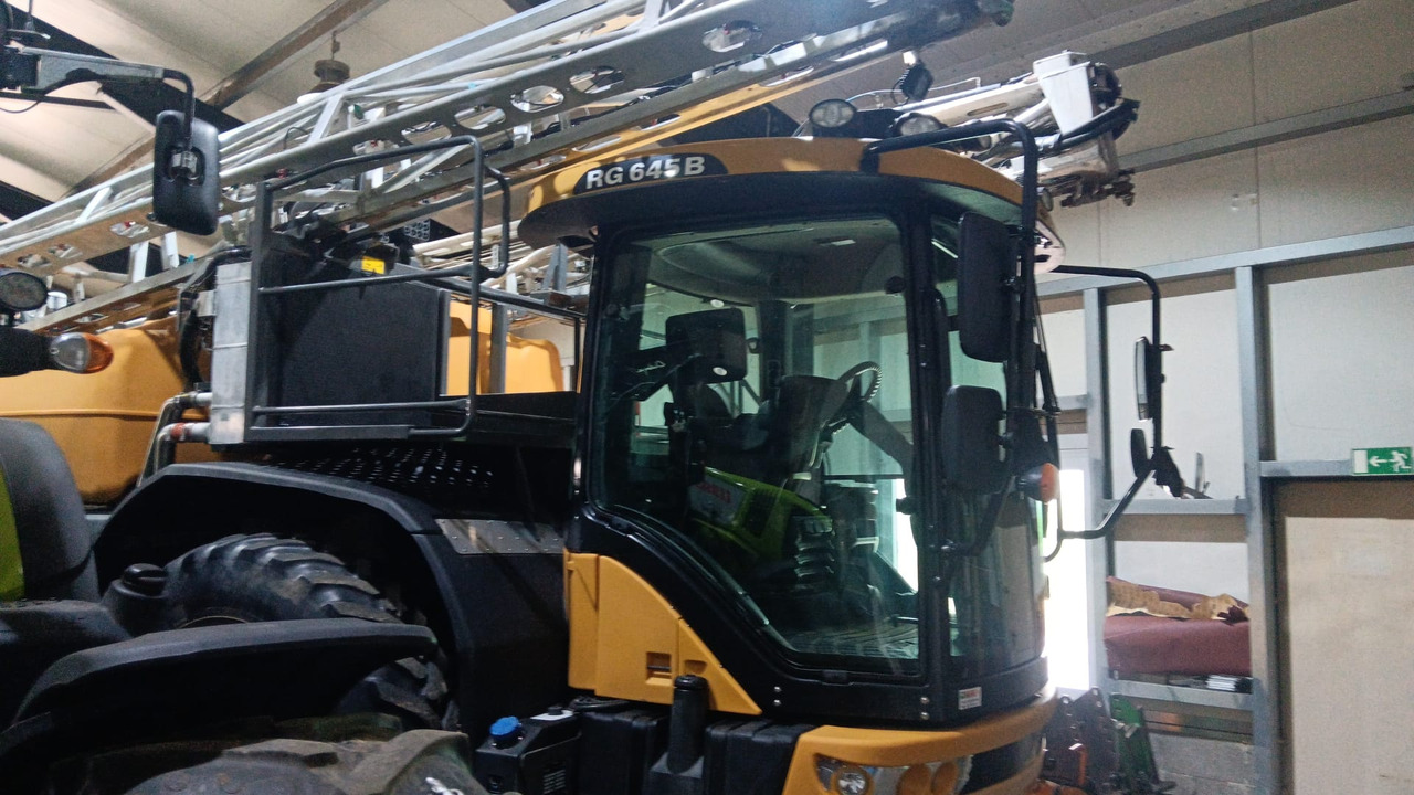 Challenger Challenger Rogator 645B - Iseliikuv pihusti: pilt 1 Challenger Challenger Rogator 645B - Iseliikuv pihusti: pilt 1