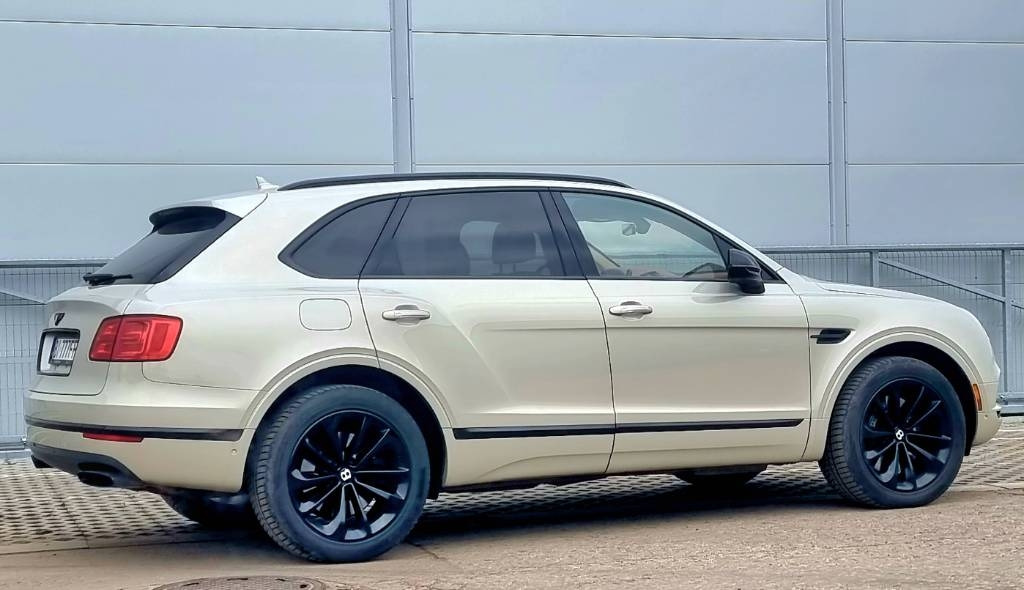 Bentley BENTAYGA 6.0 W12 - Auto: pilt 4 Bentley BENTAYGA 6.0 W12 - Auto: pilt 4
