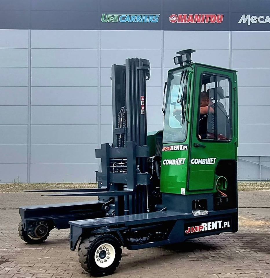 Combilift C 4000 LPG DEMO 196hrs - 4-suunaline lükandmastiga tõstuk: pilt 1 Combilift C 4000 LPG DEMO 196hrs - 4-suunaline lükandmastiga tõstuk: pilt 1