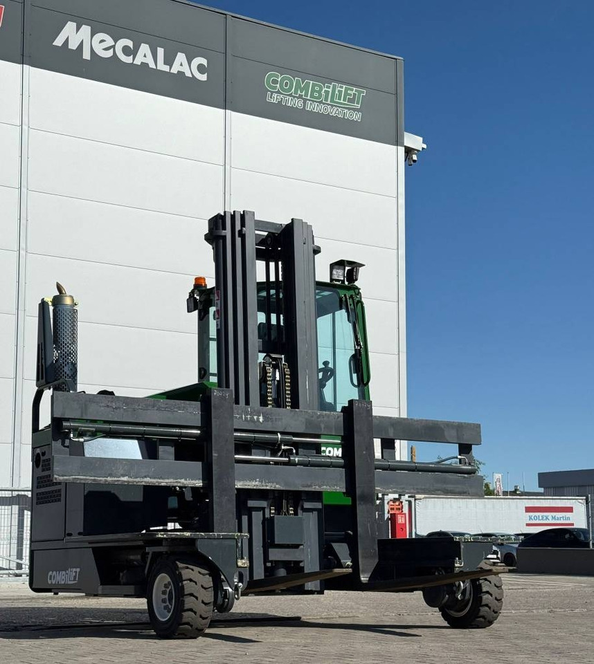 Combilift C 4000 LPG - 4-suunaline lükandmastiga tõstuk: pilt 2 Combilift C 4000 LPG - 4-suunaline lükandmastiga tõstuk: pilt 2