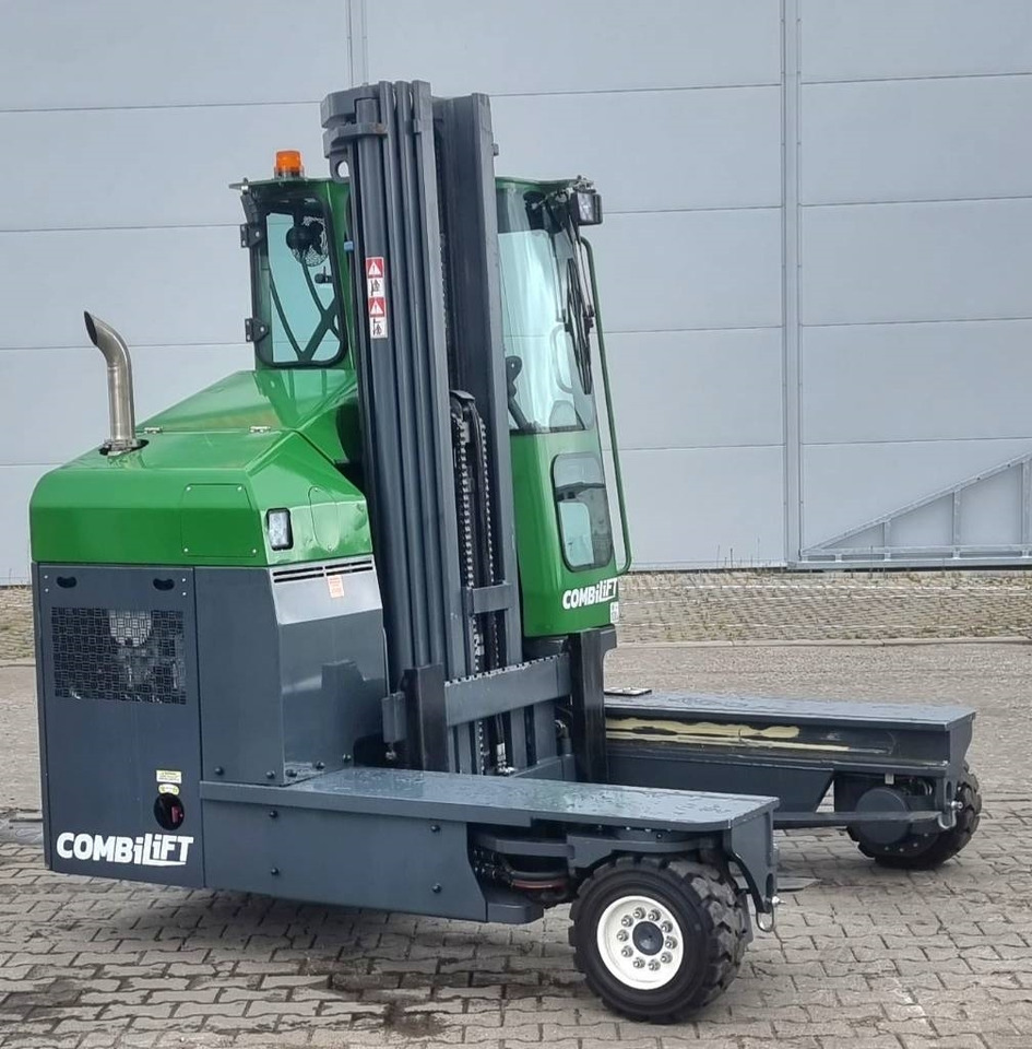 Combilift C 4000 MK4 DIESEL - 4-suunaline lükandmastiga tõstuk: pilt 4 Combilift C 4000 MK4 DIESEL - 4-suunaline lükandmastiga tõstuk: pilt 4