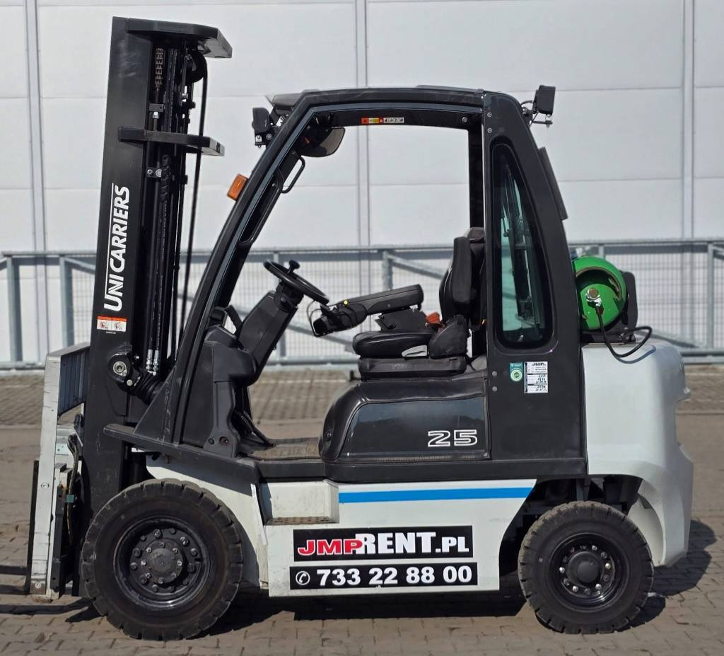 UniCarriers U1D2A25LQ DX25 1890 hrs - Gaasitõstuk: pilt 3 UniCarriers U1D2A25LQ DX25 1890 hrs - Gaasitõstuk: pilt 3