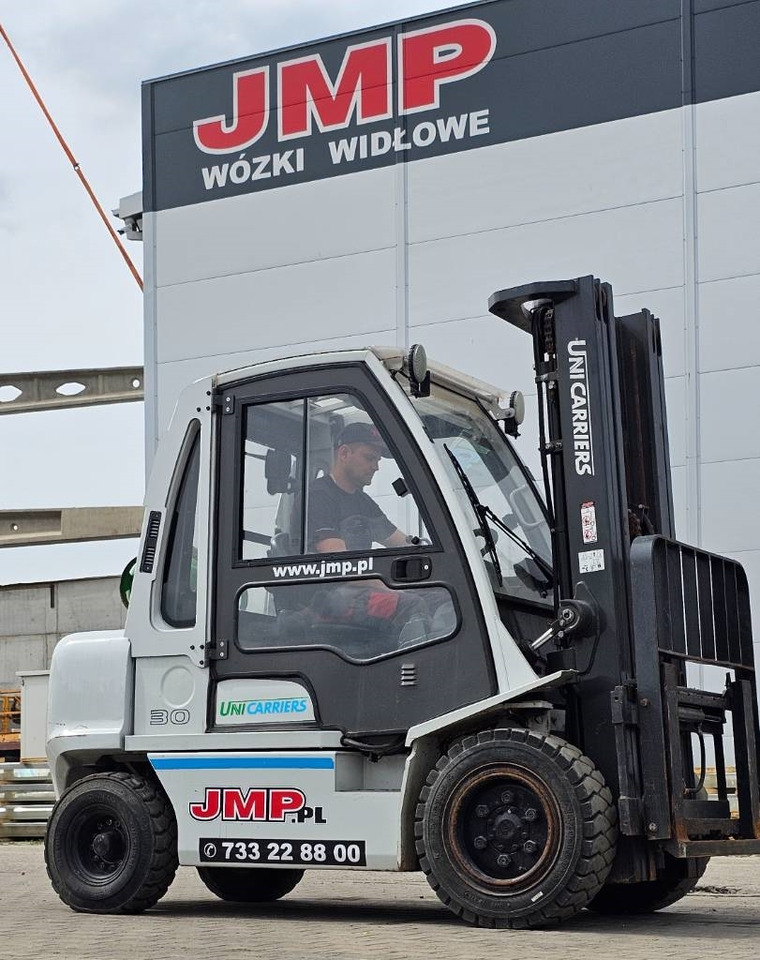 UniCarriers UG1D2A30LQ DX30 - Gaasitõstuk: pilt 4 UniCarriers UG1D2A30LQ DX30 - Gaasitõstuk: pilt 4