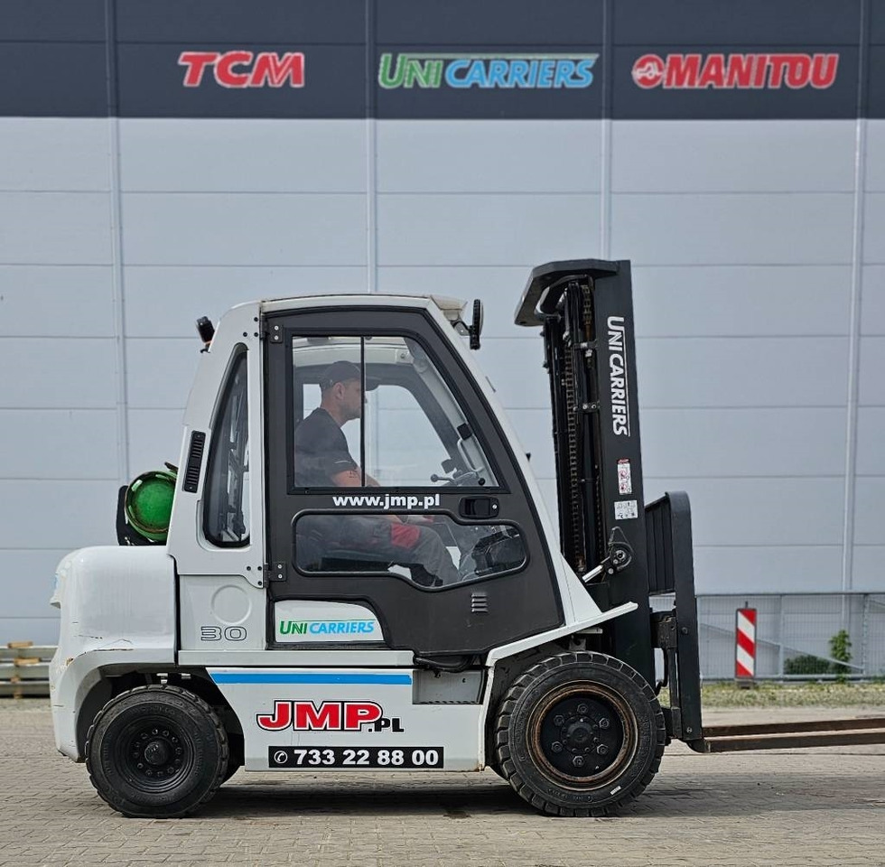 UniCarriers UG1D2A30LQ DX30 - Gaasitõstuk: pilt 3 UniCarriers UG1D2A30LQ DX30 - Gaasitõstuk: pilt 3