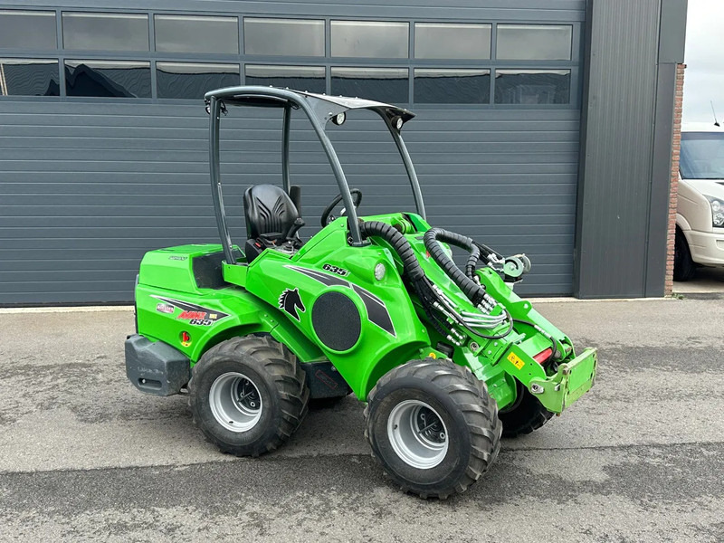 Avant 635i mini-shovel - Kompaktroomiklaadur: pilt 2 Avant 635i mini-shovel - Kompaktroomiklaadur: pilt 2