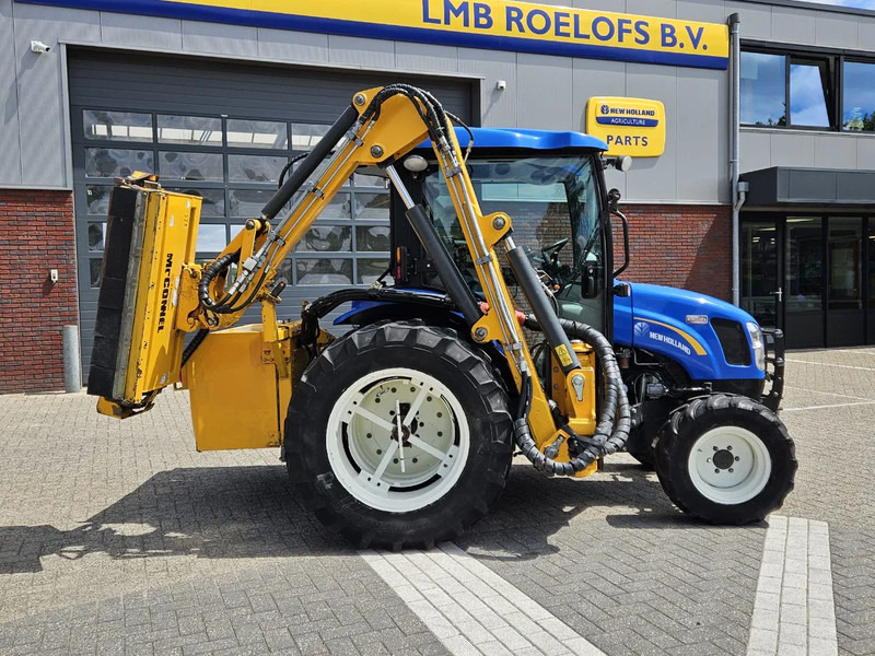 New Holland Boomer 3050 met Bos Maaiarm - Väiketraktor: pilt 3 New Holland Boomer 3050 met Bos Maaiarm - Väiketraktor: pilt 3