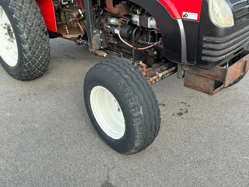 YTO 400 2-wd - Traktor: pilt 4 YTO 400 2-wd - Traktor: pilt 4