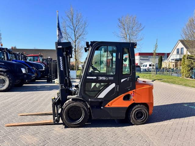 Doosan D35c Pro-7 - Diiseltõstuk: pilt 1 Doosan D35c Pro-7 - Diiseltõstuk: pilt 1