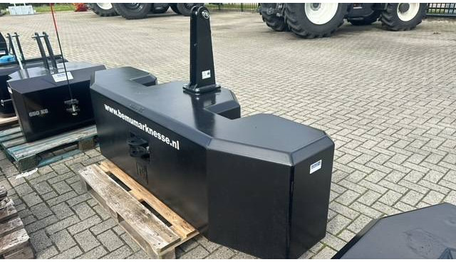 Gewichtenblok 2500 KG Ertscomposiet - Vastukaal - Põllutööseade: pilt 2 Gewichtenblok 2500 KG Ertscomposiet - Vastukaal - Põllutööseade: pilt 2