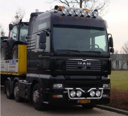 MAN TGA 26.530 - Sadulveok: pilt 1 MAN TGA 26.530 - Sadulveok: pilt 1