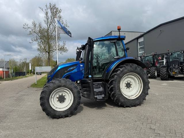 Valtra N134 Versu Smart Touch, GPS - Traktor: pilt 2 Valtra N134 Versu Smart Touch, GPS - Traktor: pilt 2
