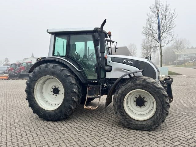 Valtra N141 hitech, Fronthef, Frontpto - Traktor: pilt 4 Valtra N141 hitech, Fronthef, Frontpto - Traktor: pilt 4