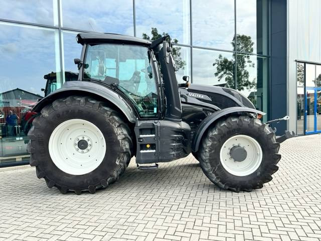 Valtra T235 Direct Smart Touch TWINTRAC! 745 HOURS - Traktor: pilt 4 Valtra T235 Direct Smart Touch TWINTRAC! 745 HOURS - Traktor: pilt 4