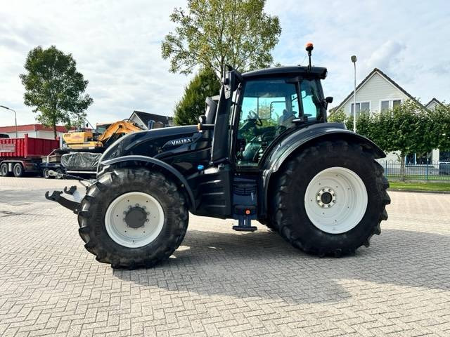 Valtra T235 Direct Smart Touch TWINTRAC! 745 HOURS - Traktor: pilt 1 Valtra T235 Direct Smart Touch TWINTRAC! 745 HOURS - Traktor: pilt 1