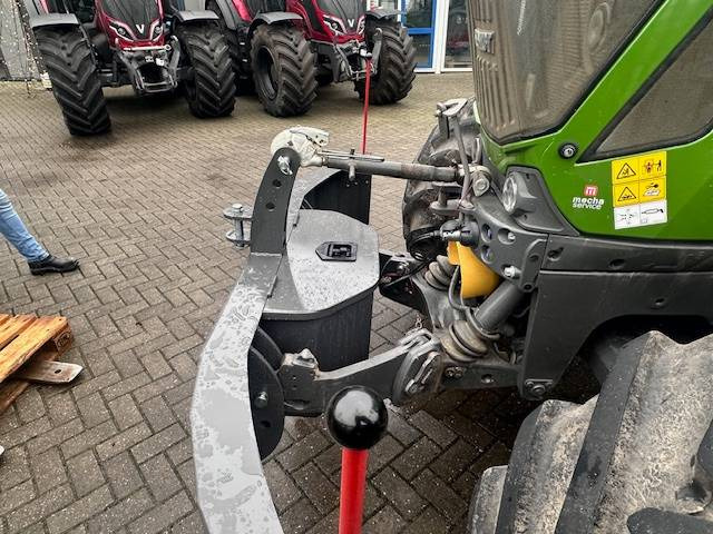 Trekkerbumper Tractorbumper met opbergkist - Varuosa - Põllutööseade: pilt 5 Trekkerbumper Tractorbumper met opbergkist - Varuosa - Põllutööseade: pilt 5