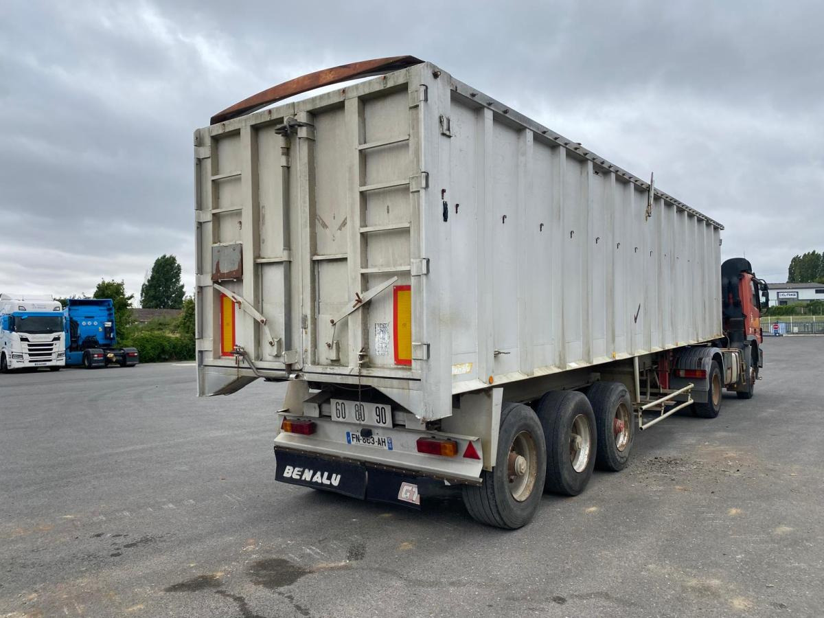 Benalu - Kallur-poolhaagis: pilt 3 Benalu - Kallur-poolhaagis: pilt 3