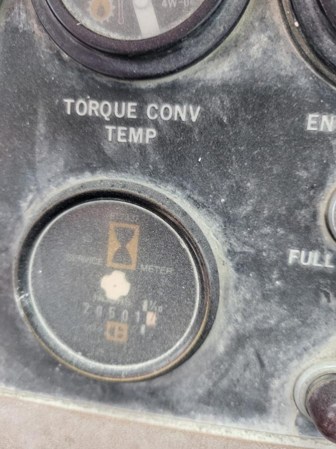 Rataslaadur Caterpillar 988B: pilt 11