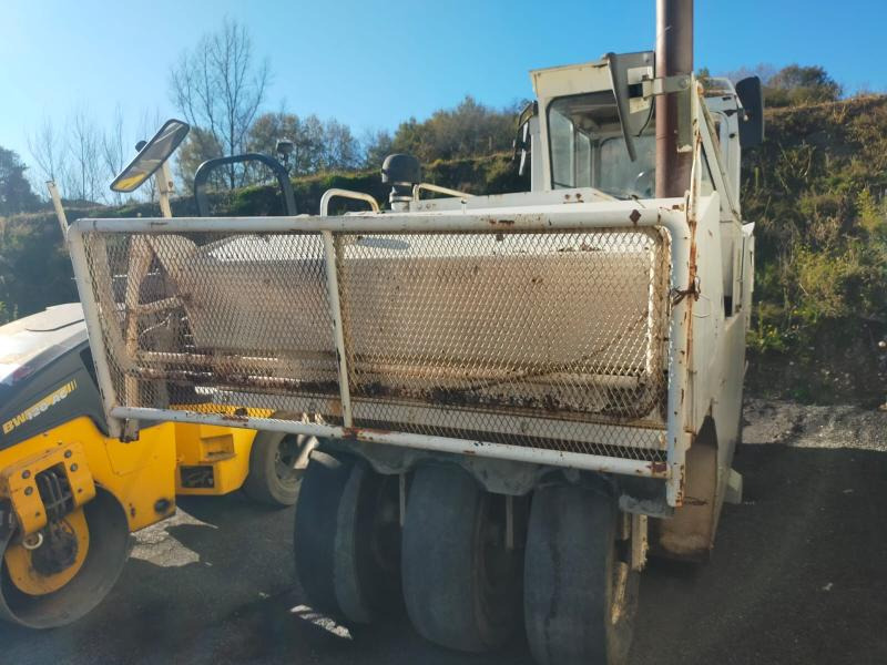 Caterpillar PS300 - Pneumaatiline teerull: pilt 4 Caterpillar PS300 - Pneumaatiline teerull: pilt 4