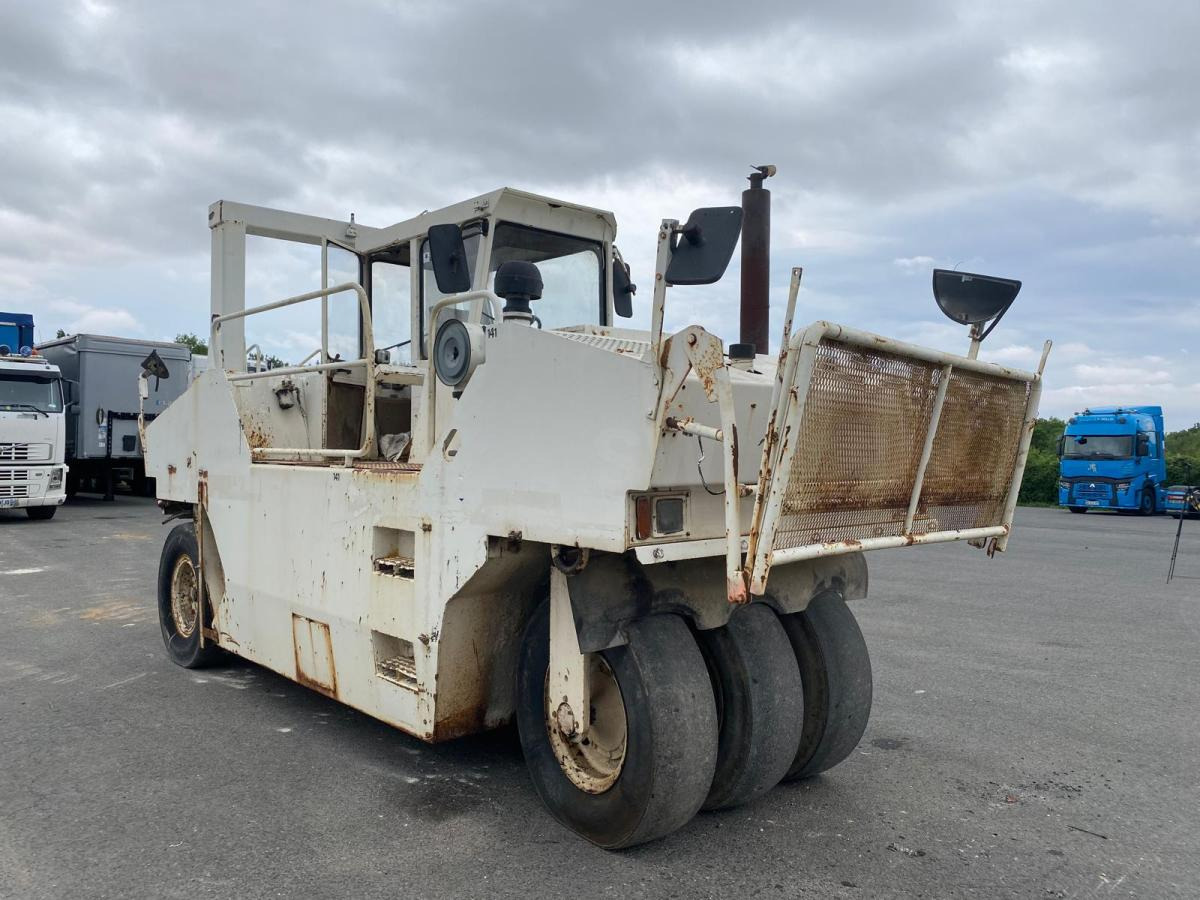 Caterpillar PS300 - Pneumaatiline teerull: pilt 1 Caterpillar PS300 - Pneumaatiline teerull: pilt 1