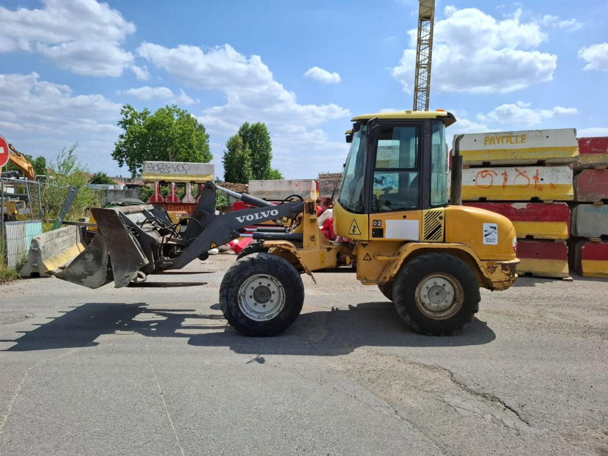 Volvo L 30 - Rataslaadur: pilt 3 Volvo L 30 - Rataslaadur: pilt 3