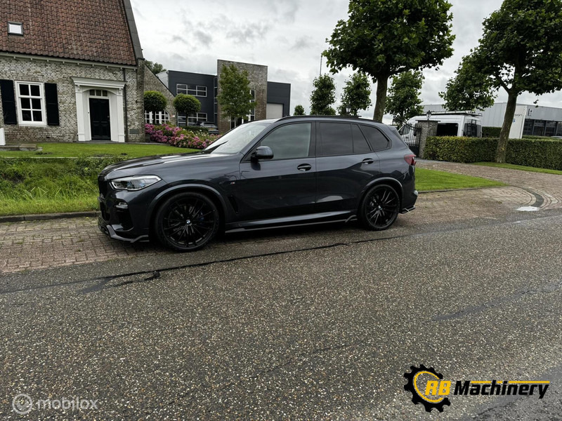 BMW X5 xDrive45e High Executive M -sport Xdrive 394 pk - Maastur: pilt 4 BMW X5 xDrive45e High Executive M -sport Xdrive 394 pk - Maastur: pilt 4