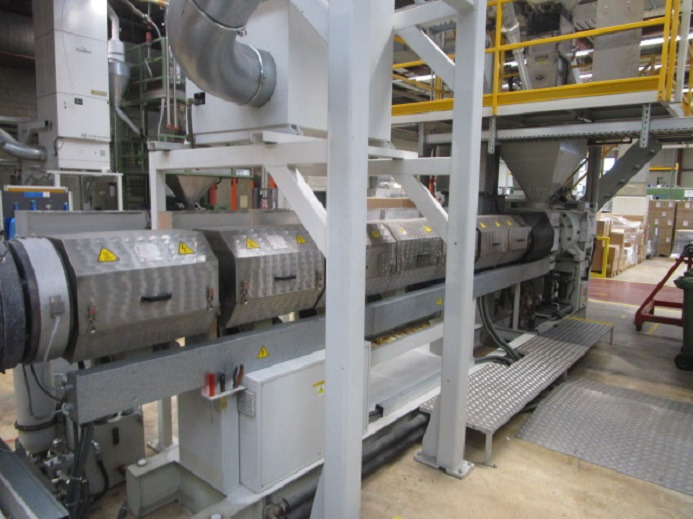 AMUT FLAT FILM EXTRUDER EA-160 FÜR PS/PP - Pakkimismasin: pilt 4 AMUT FLAT FILM EXTRUDER EA-160 FÜR PS/PP - Pakkimismasin: pilt 4