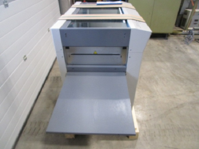 AUTOMATISCHES SCHNEIDSYSTEM UCHIDA AEROCUT ONE - Paberi lõikamise masin: pilt 4 AUTOMATISCHES SCHNEIDSYSTEM UCHIDA AEROCUT ONE - Paberi lõikamise masin: pilt 4