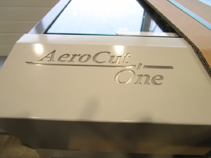 AUTOMATISCHES SCHNEIDSYSTEM UCHIDA AEROCUT ONE - Paberi lõikamise masin: pilt 3 AUTOMATISCHES SCHNEIDSYSTEM UCHIDA AEROCUT ONE - Paberi lõikamise masin: pilt 3