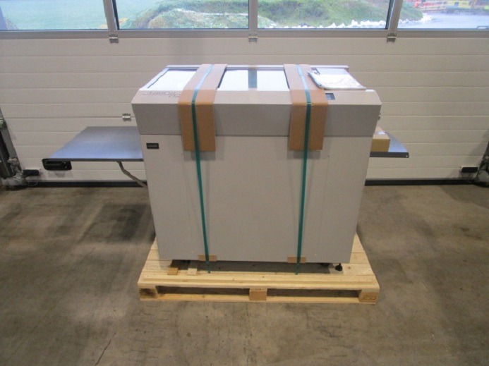 AUTOMATISCHES SCHNEIDSYSTEM UCHIDA AEROCUT ONE - Paberi lõikamise masin: pilt 1 AUTOMATISCHES SCHNEIDSYSTEM UCHIDA AEROCUT ONE - Paberi lõikamise masin: pilt 1