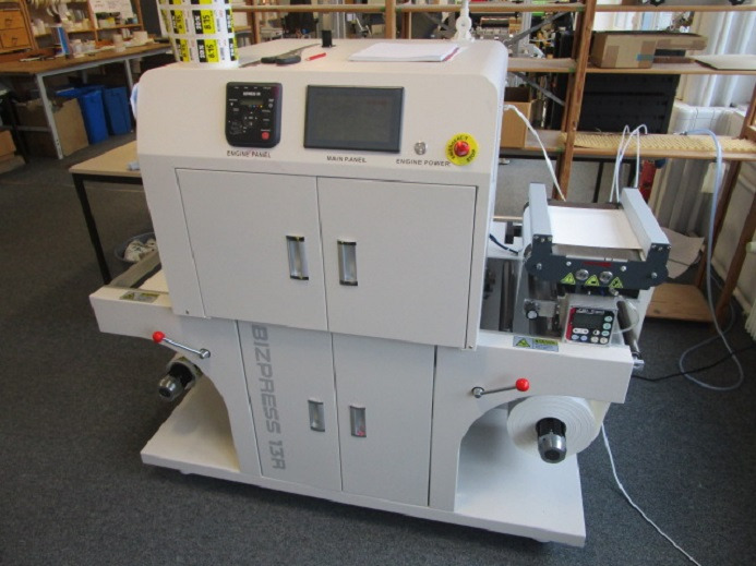 DIGITAL ETIKETTENDRUCKMASCHINE VP320C BIZPRESS 13R - Trükimasin: pilt 1 DIGITAL ETIKETTENDRUCKMASCHINE VP320C BIZPRESS 13R - Trükimasin: pilt 1