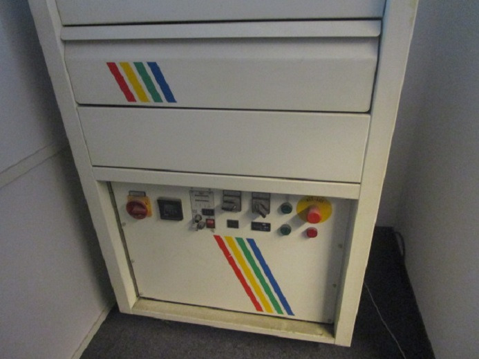 PNEUMATISCHE TRANSFERPRESSEN – HITZEPRESSE FÜR T-SHIRT DRUCK – INTRON COPY PRESS 300 220 070 - Trükimasin: pilt 4 PNEUMATISCHE TRANSFERPRESSEN – HITZEPRESSE FÜR T-SHIRT DRUCK – INTRON COPY PRESS 300 220 070 - Trükimasin: pilt 4