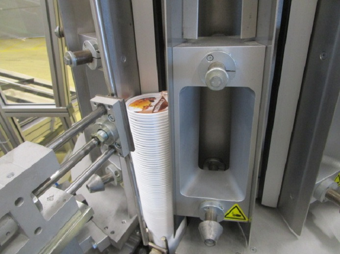 DECKEL ETIKETTIER ANLAGE SCHLEUTER GU 2 DU (RUNDLÄUFER) MIT LÖFFELEINLEGESTATION RNA SRC-N-630-1R - Tööstusmasin: pilt 5 DECKEL ETIKETTIER ANLAGE SCHLEUTER GU 2 DU (RUNDLÄUFER) MIT LÖFFELEINLEGESTATION RNA SRC-N-630-1R - Tööstusmasin: pilt 5