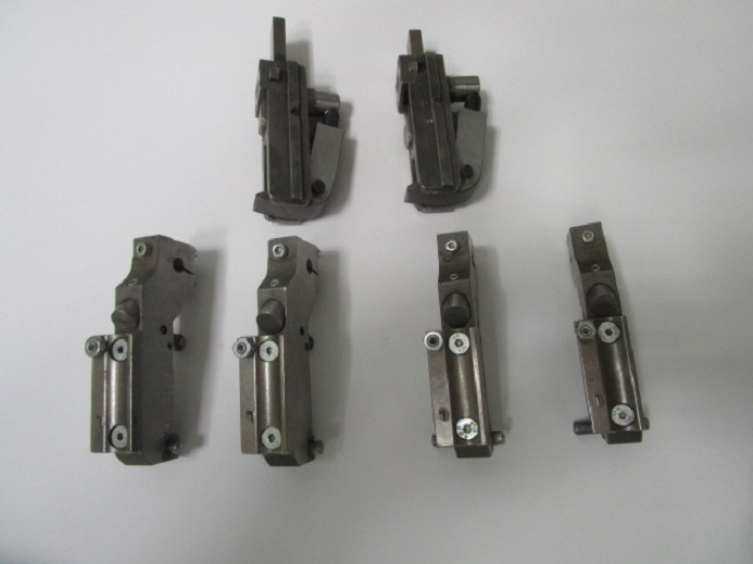 4xRINGÖSEN BAUTEILE UND 2xHEFTKOPF BAUTEILE FÜR HEFTKÖPFE HOHNER 48/5 S - Varuosa - Trükimasin: pilt 2 4xRINGÖSEN BAUTEILE UND 2xHEFTKOPF BAUTEILE FÜR HEFTKÖPFE HOHNER 48/5 S - Varuosa - Trükimasin: pilt 2