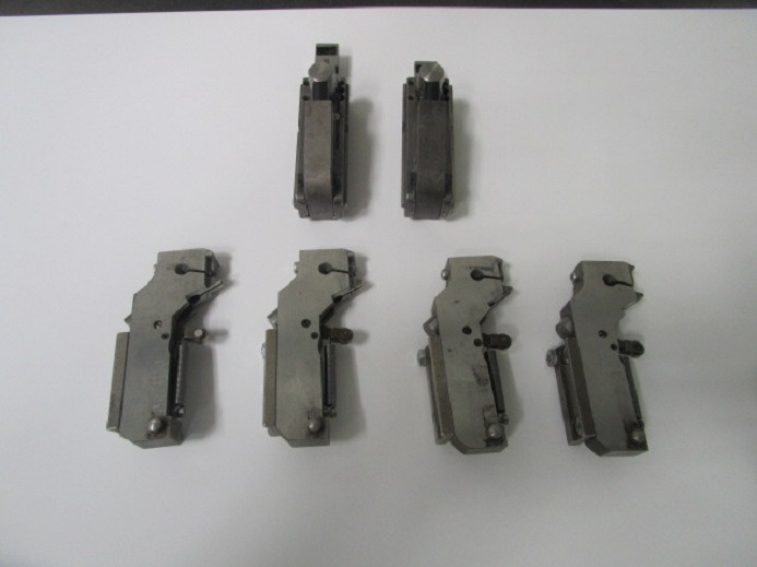 4xRINGÖSEN BAUTEILE UND 2xHEFTKOPF BAUTEILE FÜR HEFTKÖPFE HOHNER 48/5 S - Varuosa - Trükimasin: pilt 1 4xRINGÖSEN BAUTEILE UND 2xHEFTKOPF BAUTEILE FÜR HEFTKÖPFE HOHNER 48/5 S - Varuosa - Trükimasin: pilt 1