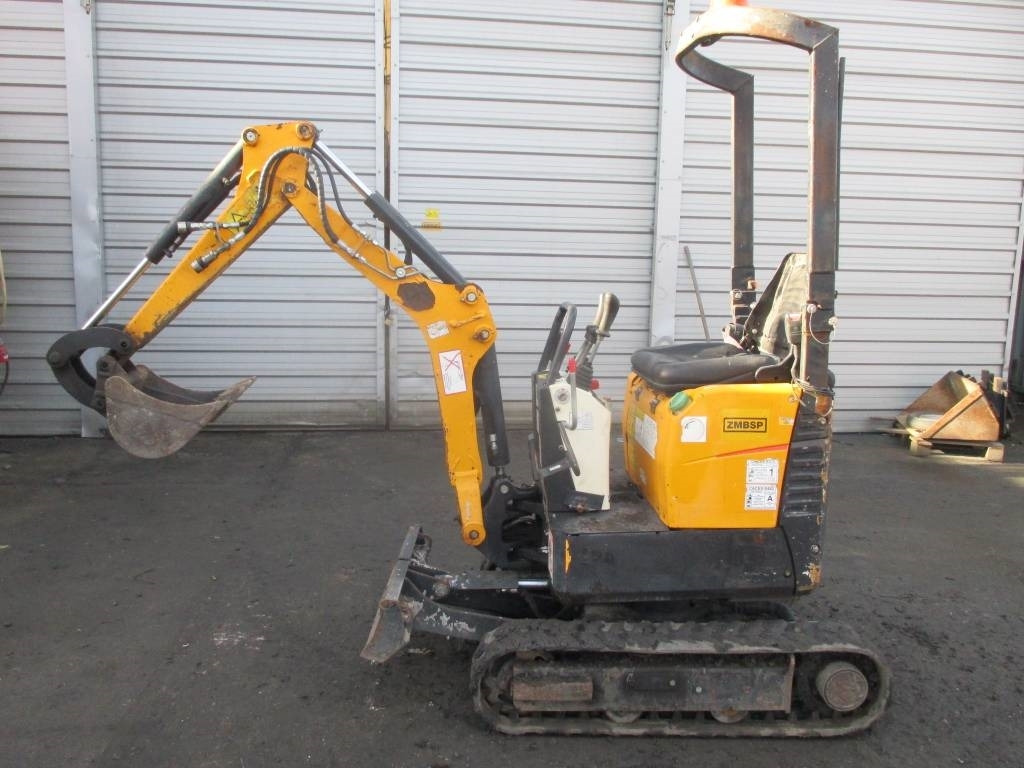 Bobcat E 08 - Miniekskavaator: pilt 1 Bobcat E 08 - Miniekskavaator: pilt 1