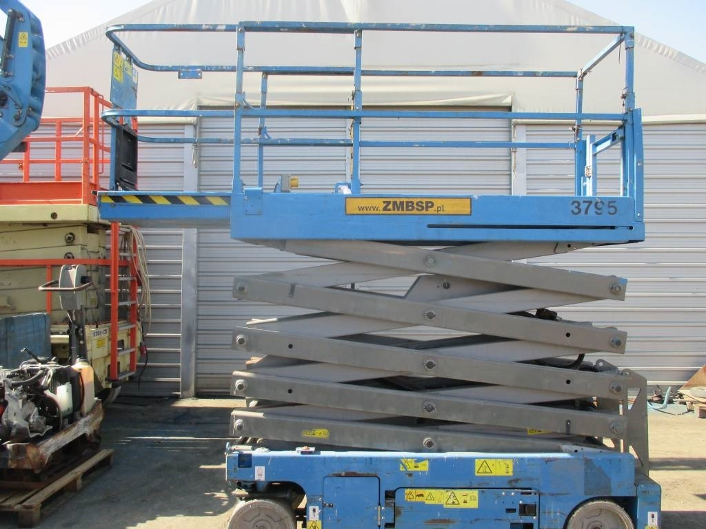 Genie GS 3232 - Käärlift: pilt 1 Genie GS 3232 - Käärlift: pilt 1