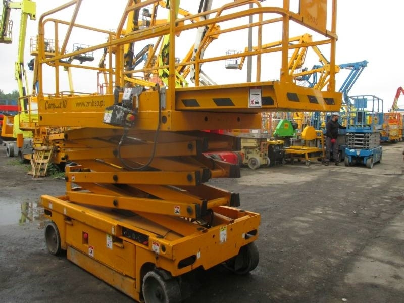 Haulotte Compact 10 - Käärlift: pilt 2 Haulotte Compact 10 - Käärlift: pilt 2
