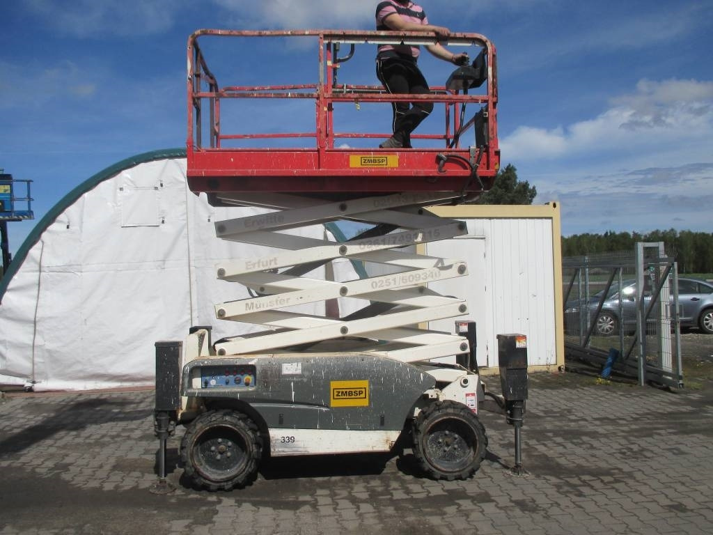 Käärlift Haulotte Compact 12 DX: pilt 1