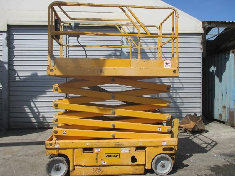 Haulotte Compact 12 - Käärlift: pilt 1 Haulotte Compact 12 - Käärlift: pilt 1