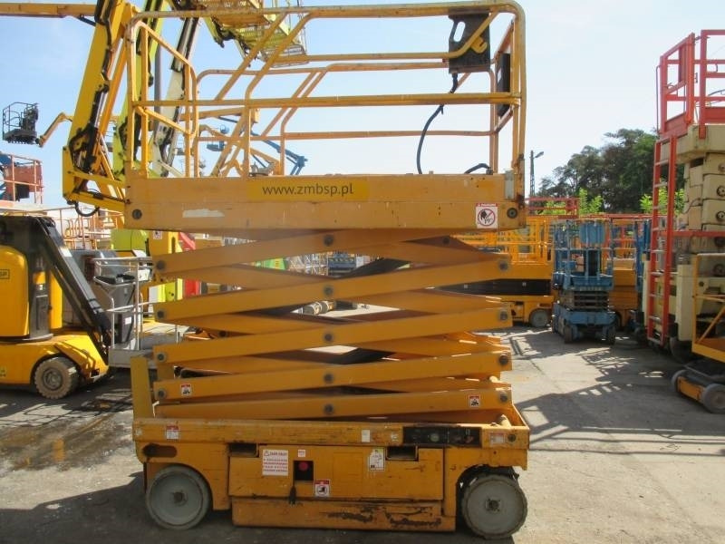 Haulotte Compact 12 - Käärlift: pilt 2 Haulotte Compact 12 - Käärlift: pilt 2
