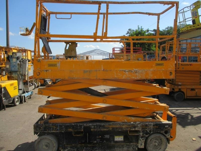 Haulotte Compact 8 - Käärlift: pilt 3 Haulotte Compact 8 - Käärlift: pilt 3