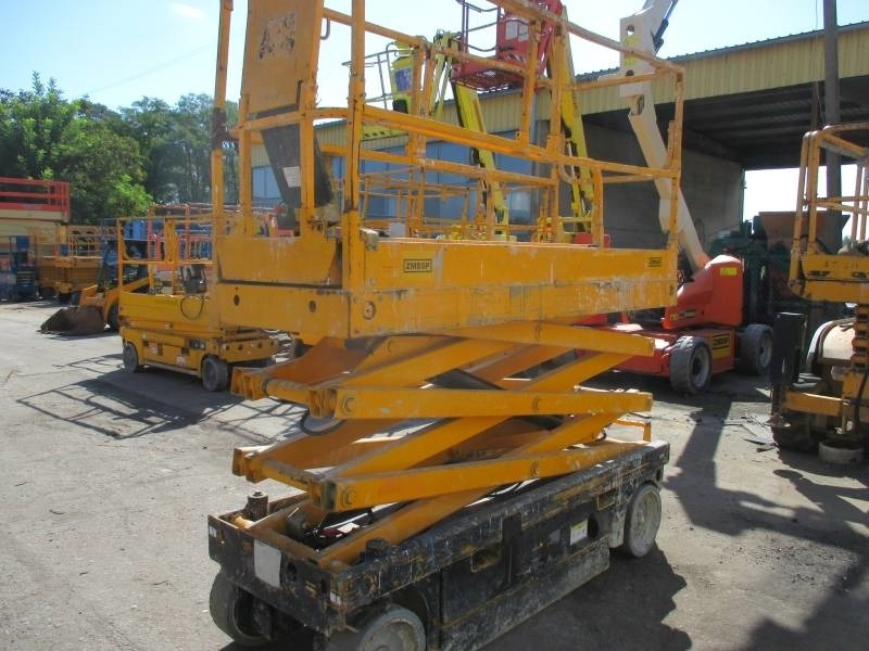 Haulotte Compact 8 - Käärlift: pilt 4 Haulotte Compact 8 - Käärlift: pilt 4