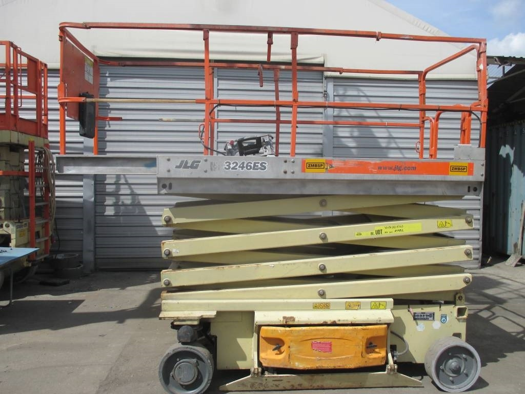 JLG 3246 ES - Käärlift: pilt 1 JLG 3246 ES - Käärlift: pilt 1