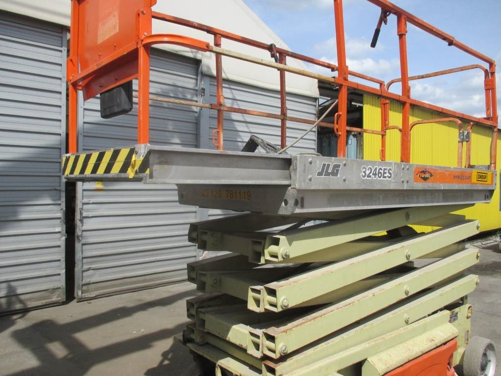 JLG 3246 ES - Käärlift: pilt 2 JLG 3246 ES - Käärlift: pilt 2